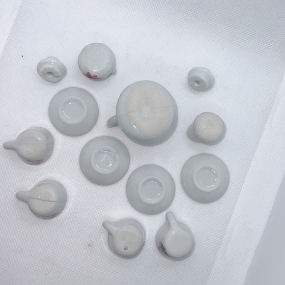 VINTAGE MINIATURE CERAMIC TEA SET BELLS AND RIBBONS - Picture 9 of 10